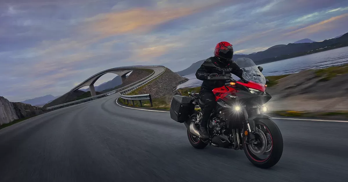 Honda CB1000GT riding