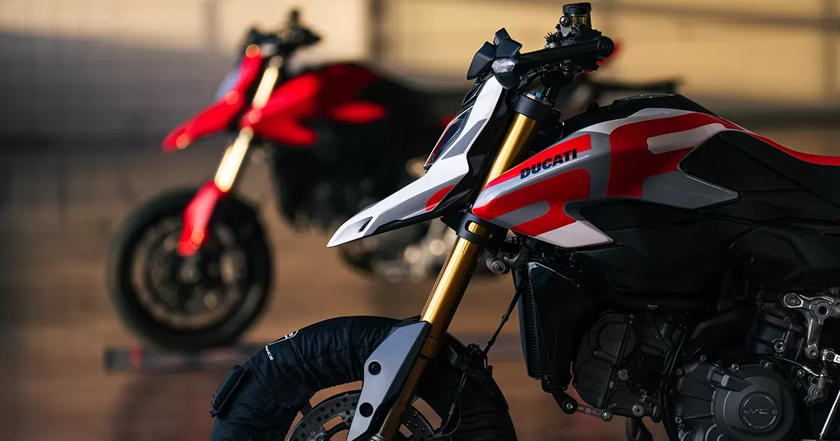 Ducati Hypermotard V2 Dimensions & Ergonomics