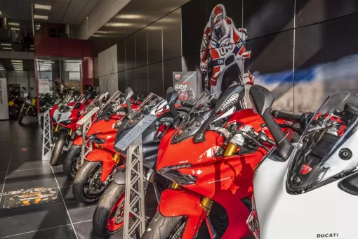 blade-ducati-oxford-2.jpg