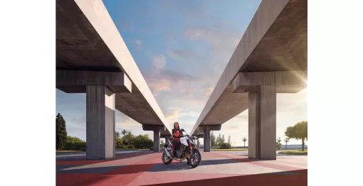 65873_23YM_CB750_Hornet_Location_KV_Only1_Bike_preview.jpg
