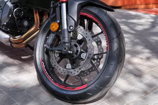 65774_23YM_CB750_Hornet_Location_Sport_ACC_0043_ORIGINAL.jpg