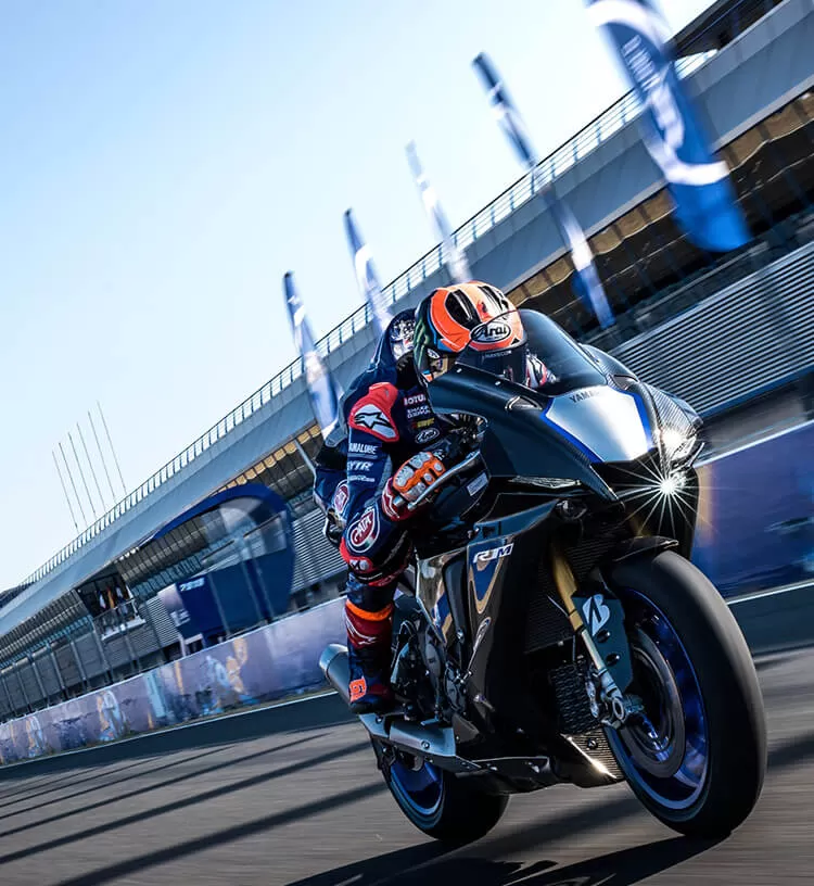 2020 store yamaha r1m