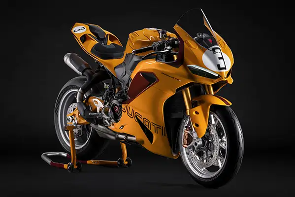 Ducati Panigale V2 S 100 — Collezione 100 | Blade Ducati Ducati Panigale V2 S 100 Collezione 100 centenary limited edition yellow 750 Super Sport Desmo livery