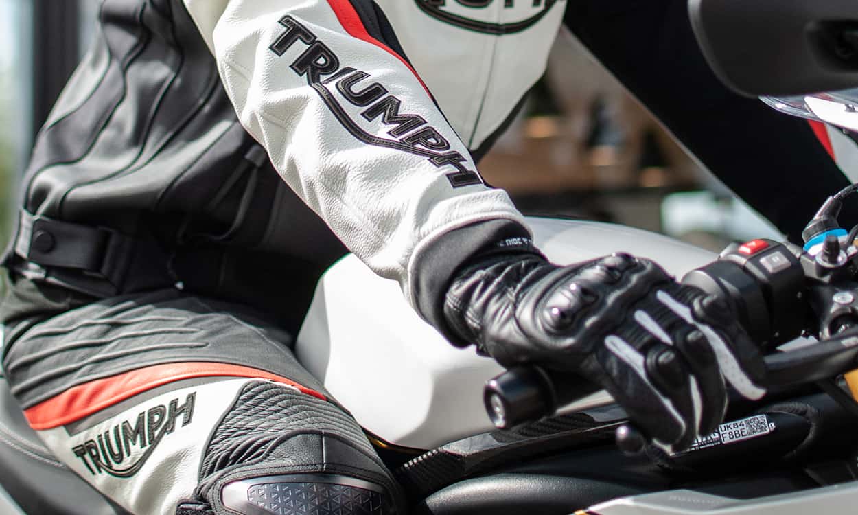 Triumph Perforated Gloves - MGVS2201